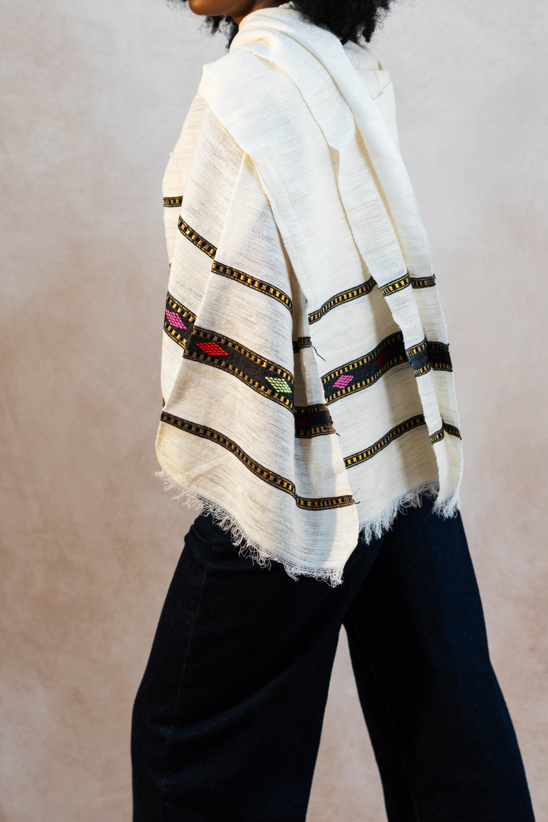 Raya Shawl image 5