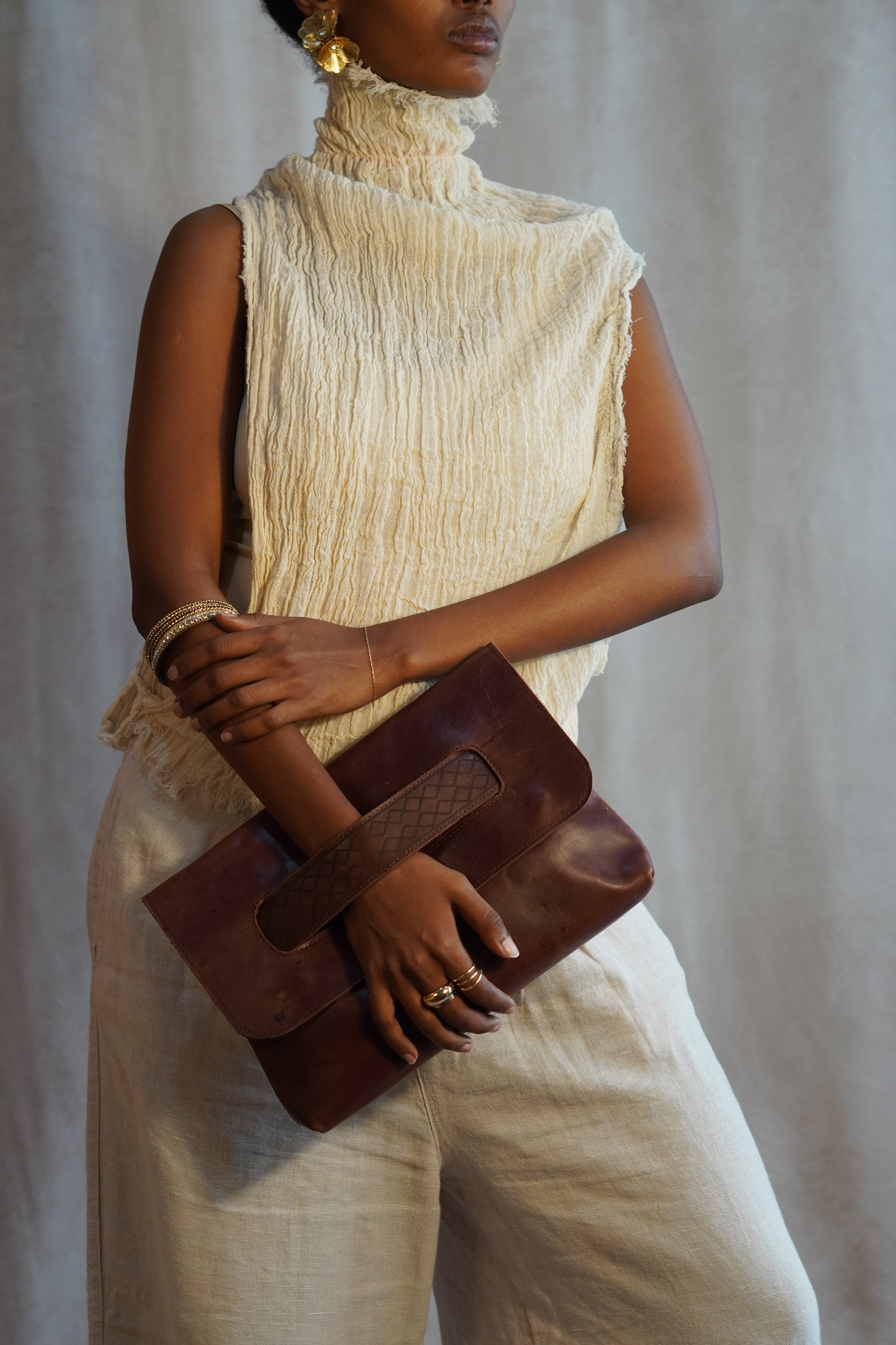 Almaz City Clutch